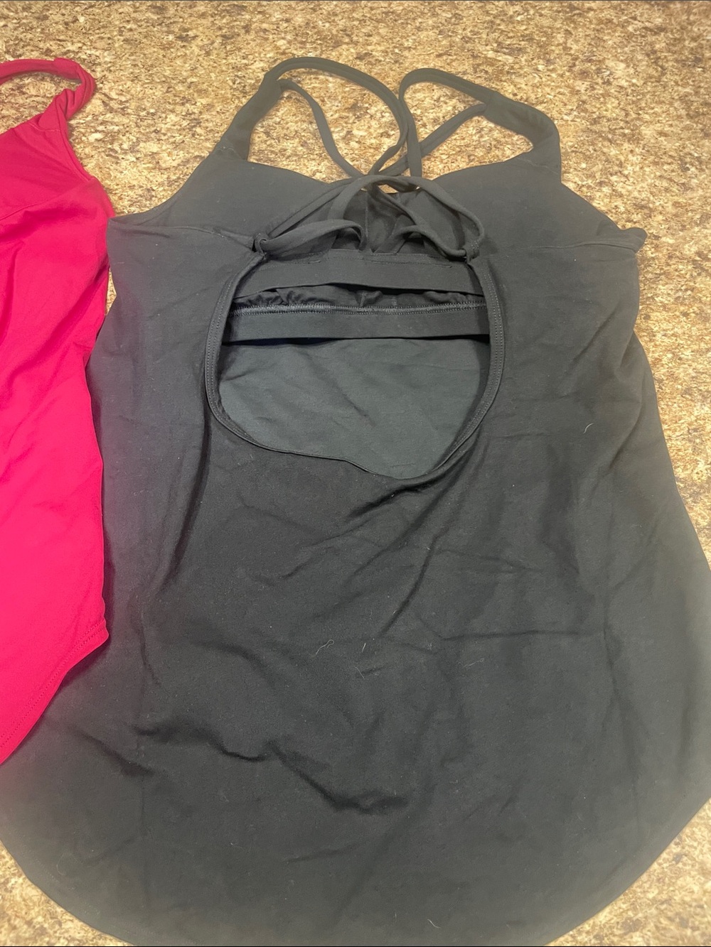 Lot of Halara Double-Strap Tank Tops Medium NWT Pink NWOT Black - Picture 5 of 5